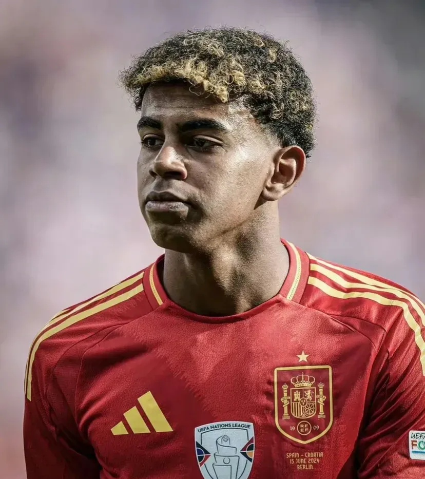 开云在线- Rookie意外战胜法国队，领先优势明显引爆全场！比赛高潮迭起