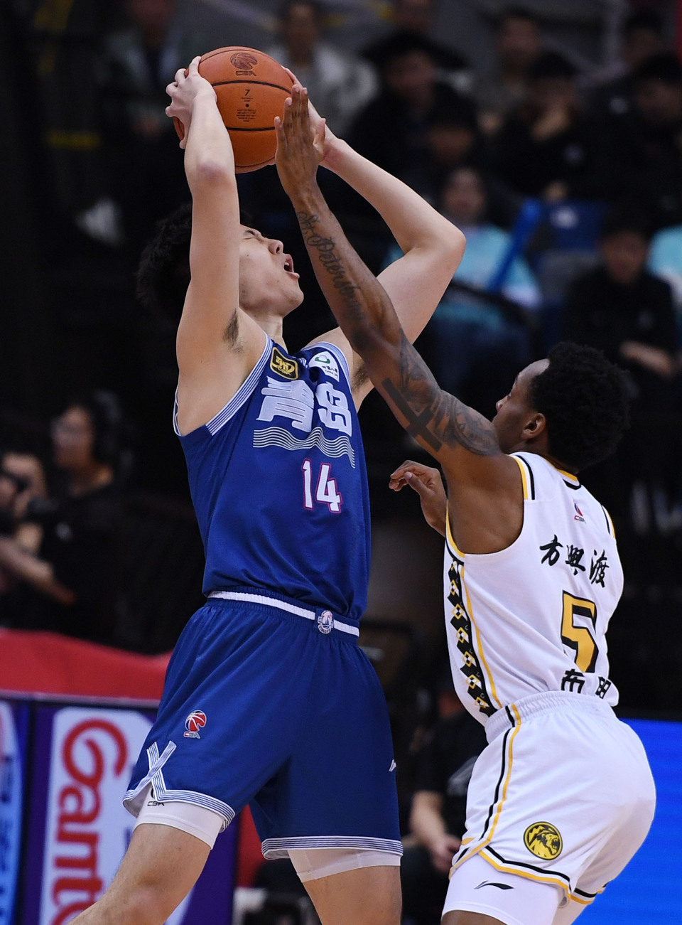 开云官网-巴塞罗那篮球队迎CBA季后赛关键赛,冲刺阶段遗憾出局,细节曝光,资深球员宣示担当的简单介绍