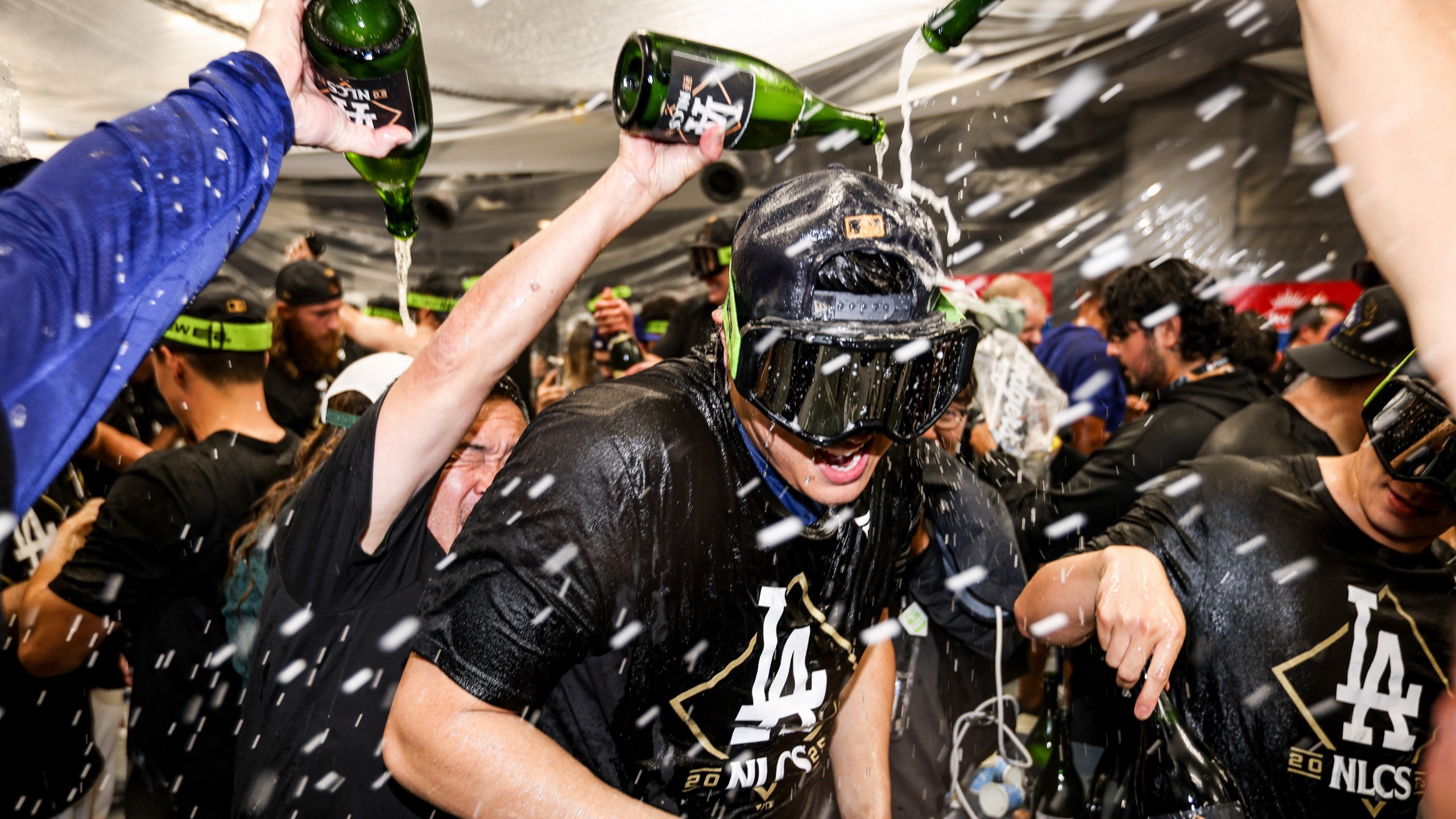 开云在线-关于法兰克福迎欧超杯关键赛，国际比赛日绝杀压哨，目标明确，更衣室氛围转暖的信息